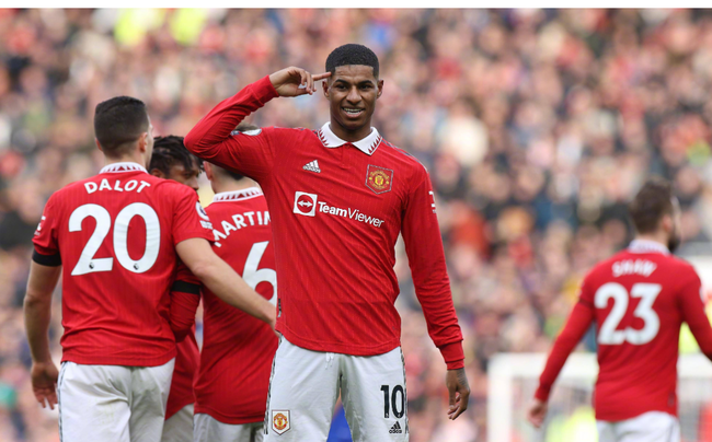 田径赛场上 田径赛场上